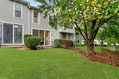 1615 Woodcrest Circle, Mundelein, IL 60060 - Photo 23
