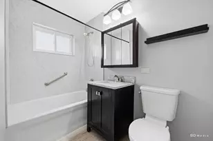 6012 S Melvina Ave, Chicago, IL 60638 - Photo 9