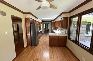 21554 W Countryside Valley Dr, Mundelein, IL 60060 - Photo 11