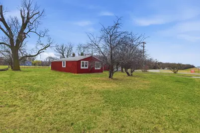 18301 Le Claire Avenue, Country Club Hills, IL 60478 - Photo 3