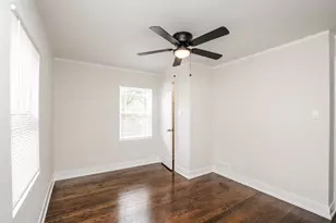 10048 S St Lawrence Ave, Chicago, IL 60628 - Photo 11
