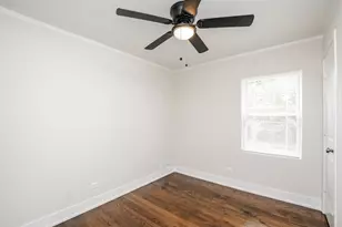 10048 S St Lawrence Ave, Chicago, IL 60628 - Photo 9