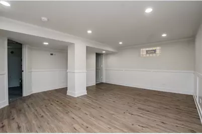 10048 S Saint Lawrence Avenue, Chicago, IL 60628 - Photo 15