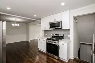 10048 S St Lawrence Ave, Chicago, IL 60628 - Photo 5