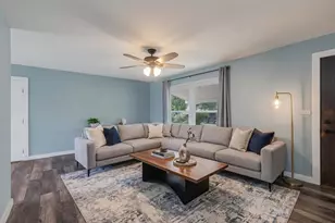 241 Arrowhead Trail, Carol Stream, IL 60188 - Photo 5