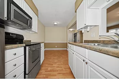 2802 E Lincoln Street #2C, Bloomington, IL 61704 - Photo 15