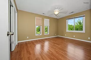 2802 E Lincoln St, Bloomington, IL 61704 - Photo 17
