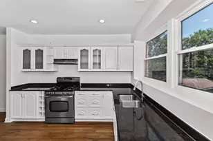 4023 S Calumet Ave, Chicago, IL 60653 - Photo 3