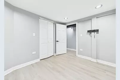 10100 S Eggleston Avenue, Chicago, IL 60628 - Photo 17