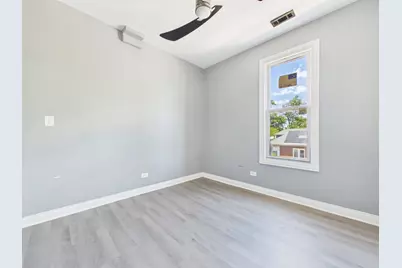 10100 S Eggleston Avenue, Chicago, IL 60628 - Photo 13