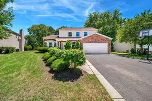 1384 Marble Hill Dr, Lake Zurich, IL 60047 - Photo 1