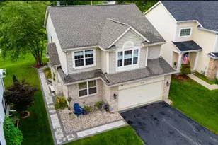 708 E Bayou Ct, Fox Lake, IL 60020 - Photo 3