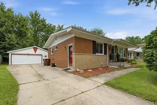 835 W Terrace Dr, Glenwood, IL 60425 - Photo 3