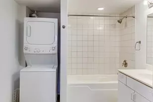 626 W Randolph St, Chicago, IL 60661 - Photo 17