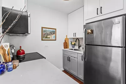 4343 N Clarendon Avenue #2801, Chicago, IL 60613 - Photo 5