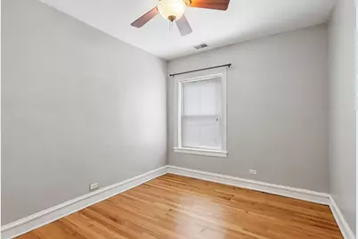 221 N Oak Park Avenue #2E, Oak Park, IL 60302 - Photo 11
