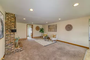220 S 1st St, Elburn, IL 60119 - Photo 7