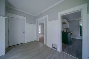 410 Albert Ave, Rockford, IL 61101 - Photo 7