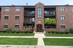 7935 W 90th St, Hickory Hills, IL 60457 - Photo 1