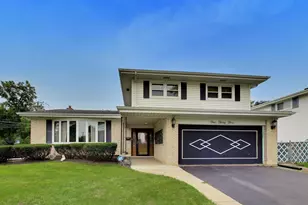433 Kinkaid Ct, Des Plaines, IL 60016 - Photo 1