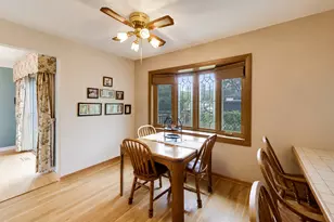 433 Kinkaid Ct, Des Plaines, IL 60016 - Photo 13