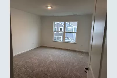 560 Wolverine Drive, Aurora, IL 60502 - Photo 17