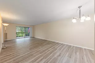 245 S Park Ln, Palatine, IL 60074 - Photo 3