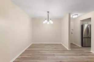 245 S Park Ln, Palatine, IL 60074 - Photo 5