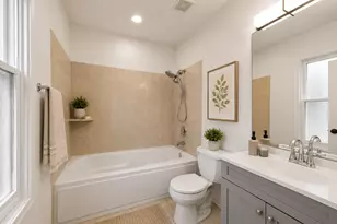 853 W Lakeside Pl, Chicago, IL 60640 - Photo 9