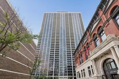 1560 N Sandburg Terrace #2008, Chicago, IL 60610 - Photo 1