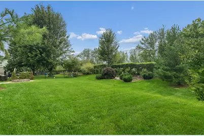 8204 W Rosebury Drive, Frankfort, IL 60423 - Photo 31