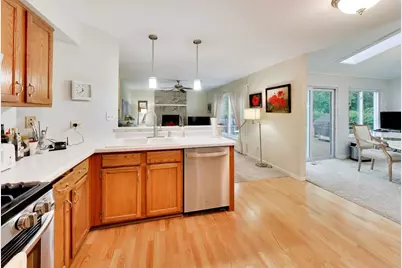 580 Sycamore Circle, Wauconda, IL 60084 - Photo 7