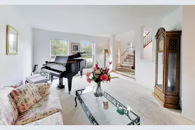 580 Sycamore Circle, Wauconda, IL 60084 - Photo 3