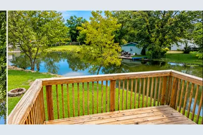 19071 W Lake View Avenue, Mundelein, IL 60060 - Photo 3