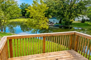 19071 W Lake View Ave, Mundelein, IL 60060 - Photo 3