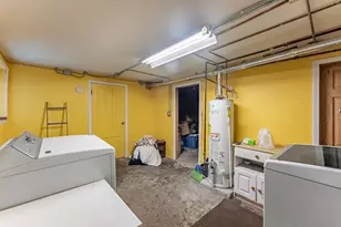 1019 W 18th St, Chicago, IL 60608 - Photo 29