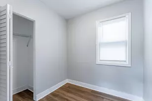 1019 W 18th St, Chicago, IL 60608 - Photo 13