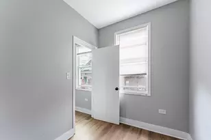 1019 W 18th St, Chicago, IL 60608 - Photo 21