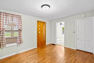 100 Burlington St, Somonauk, IL 60552 - Photo 5