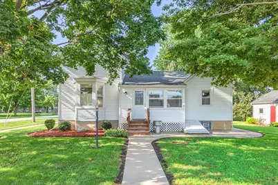 100 Burlington Street, Somonauk, IL 60552 - Photo 1