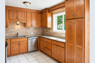16908 Laramie Avenue, Oak Forest, IL 60452 - Photo 7