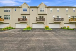 1165 Comiskey Ave, North Aurora, IL 60542 - Photo 31