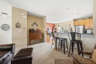 1165 Comiskey Ave, North Aurora, IL 60542 - Photo 11