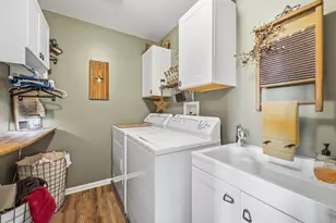 1165 Comiskey Ave, North Aurora, IL 60542 - Photo 21
