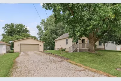 306 E Ethel Street, Saint John, IL 61873 - Photo 3