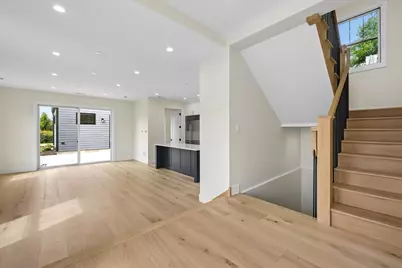 3810 W North Shore Avenue, Lincolnwood, IL 60712 - Photo 3
