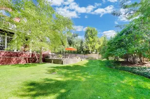 1106 Astor Pl, Glencoe, IL 60022 - Photo 11