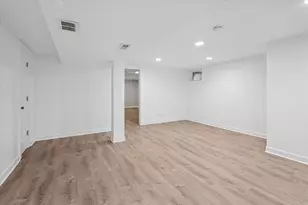 4412 W Bryn Mawr Ave, Chicago, IL 60646 - Photo 33