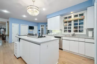 863 Gloucester Crossing, Lake Forest, IL 60045 - Photo 13