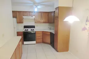 150 Lake Blvd, Buffalo Grove, IL 60089 - Photo 5